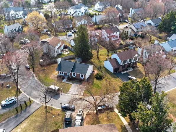 19031 McFarlin Dr, Germantown, MD 20874