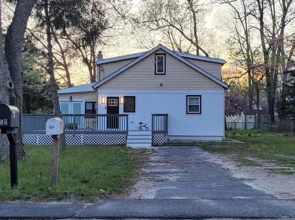459 S Willow Ave, Galloway, NJ 08205
