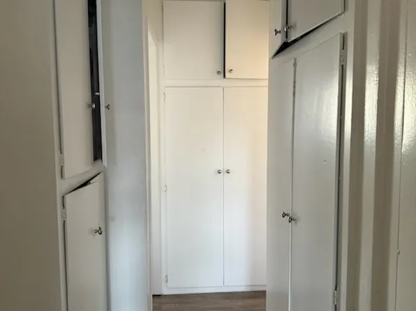 520 E Tujunga Ave APT J, Burbank, CA 91501