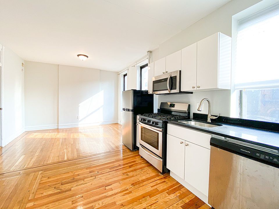 1st image of 1748 2nd Ave #5E
