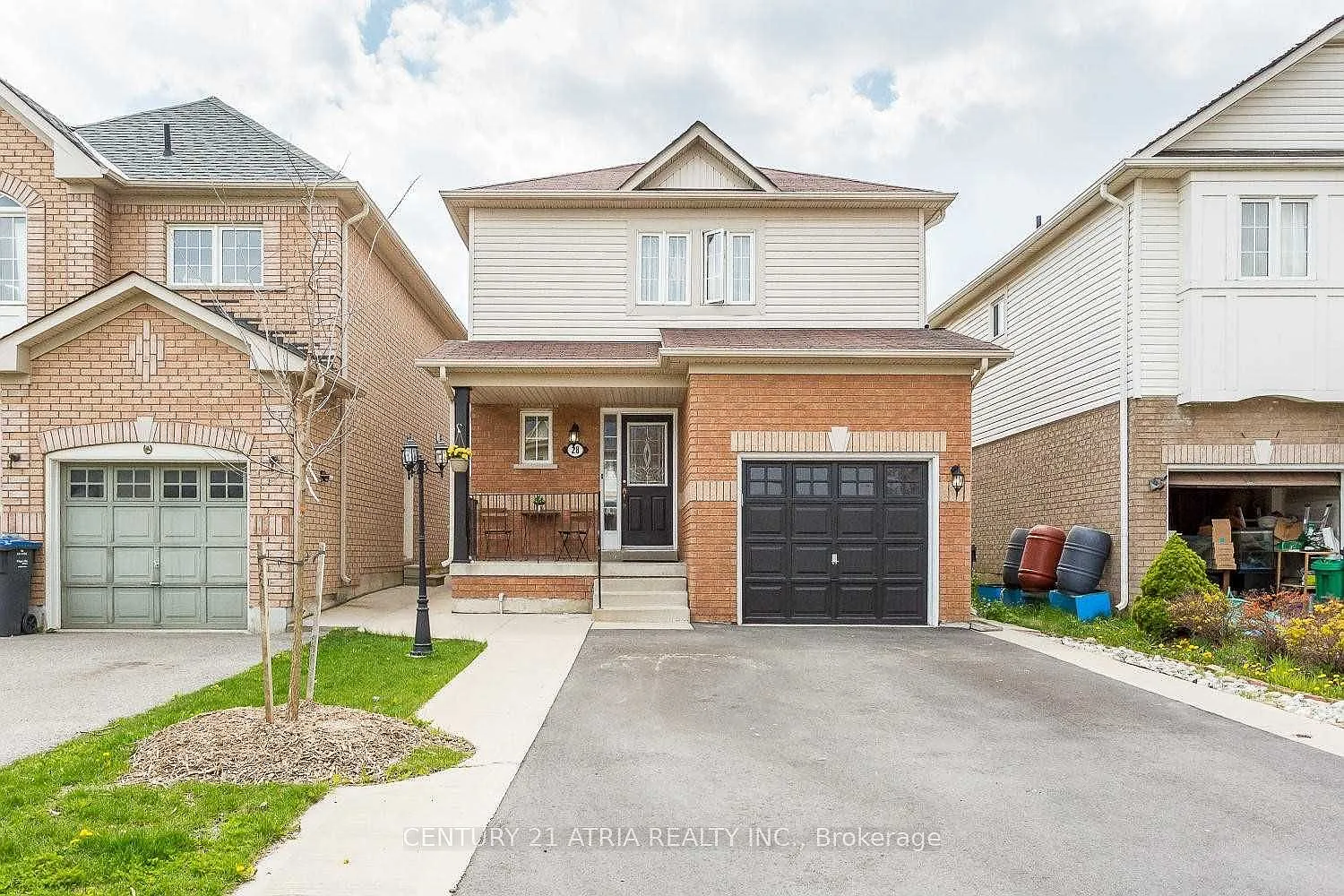 3 bed, $2,700 — Photo 1