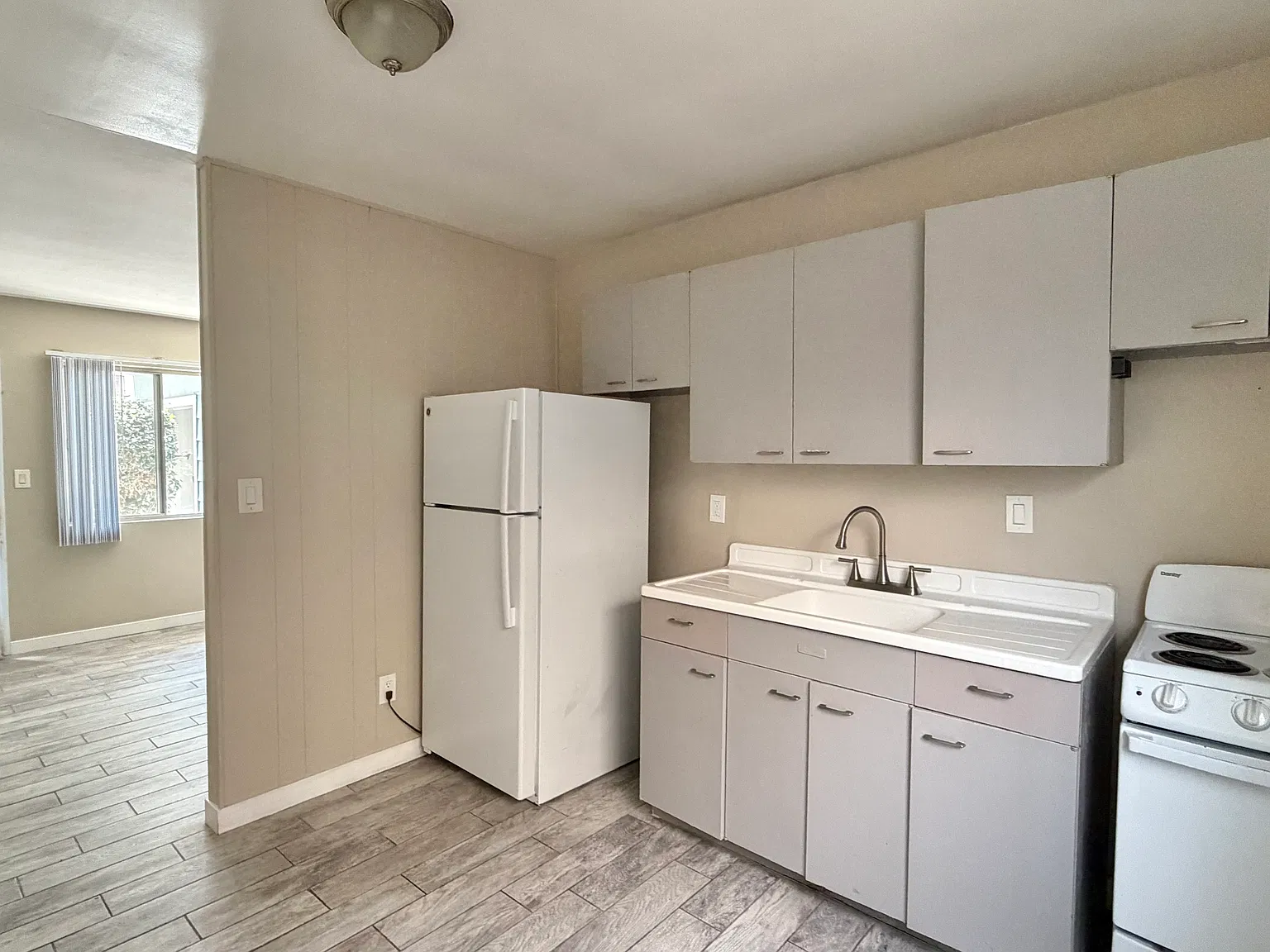 1 bed, 600 sqft, $2,348 — Photo 4