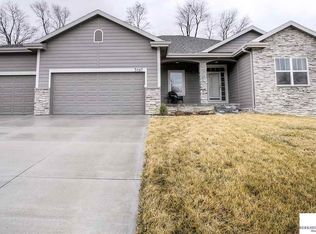 5167 Waterford Avenue Cir, Bellevue, NE 68133