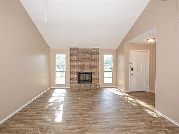 2nd image of 2708 Green Meadow Cir