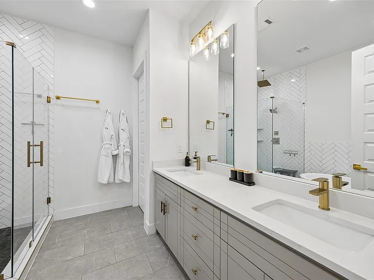 3107 Webster St #B — Photo 15