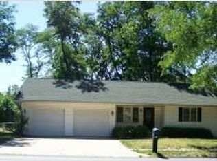 1409 N Parkway Dr, Pekin, IL