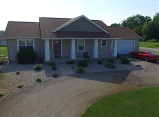 392 Green Ridge Dr SE, Caledonia, MI 49316