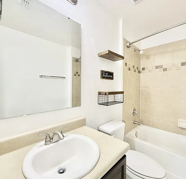 3824 Exeter Ln #1 — Photo 52