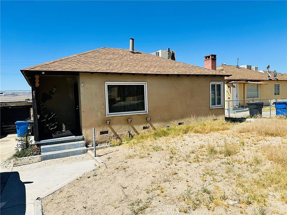 1st image of 851 Flora St