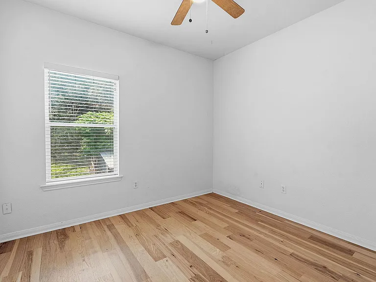 2720 Oak Springs Dr — Photo 18