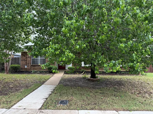 1722 Clydesdale Dr, Lewisville, TX 75067