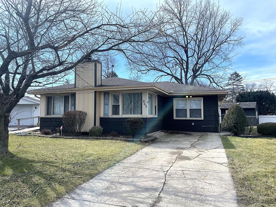 1st image of 945 W 54th Pl