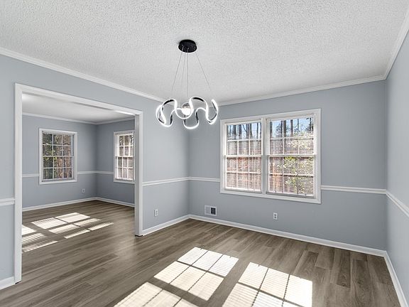 4th image of 4177 Windermere Dr