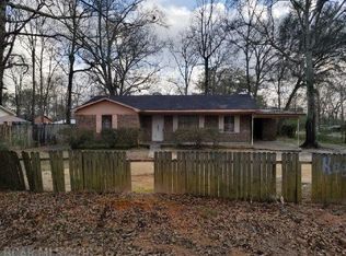 300 Banyan St, Bay Minette, AL 36507