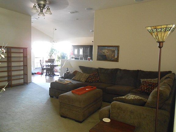 3rd image of 9314 Hawthorne Ct