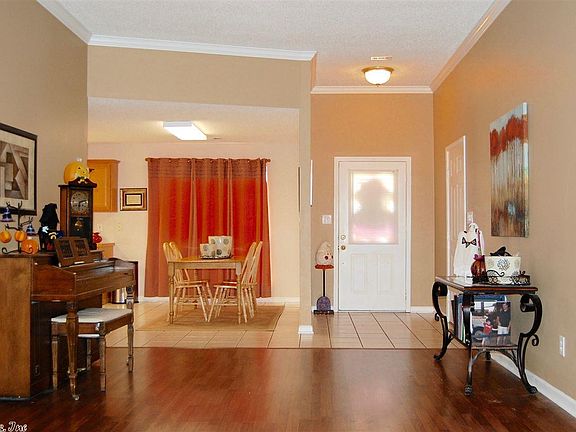 5th image of 3116 Meadowlake Dr