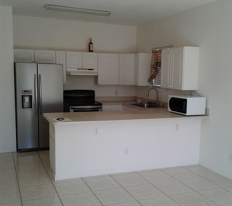 138 Hollyhock Ct, Kissimmee, FL 34743 Zillow