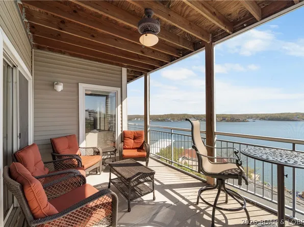 30 Palisades Lakeview Dr #2B, Lake Ozark, MO 65049