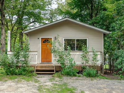 335 Dartmoor Dr, Whitmore Lake, MI, 48189