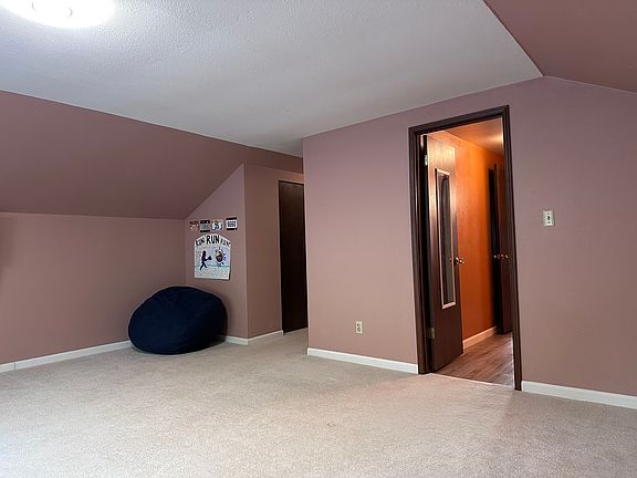 4th image of 2707 169th Ave NE
