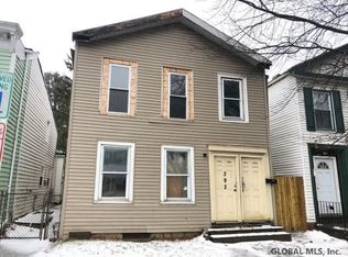 392 4th St, Troy, NY 12180