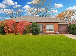 560 Walnut Dr, Euclid, OH 44132