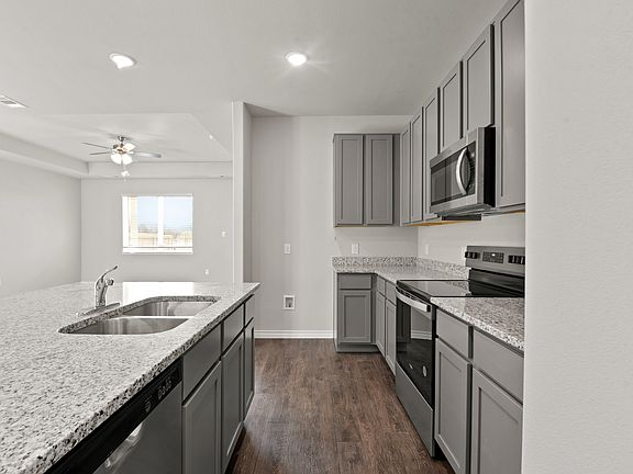 5th image of 10576 Taruca Dr