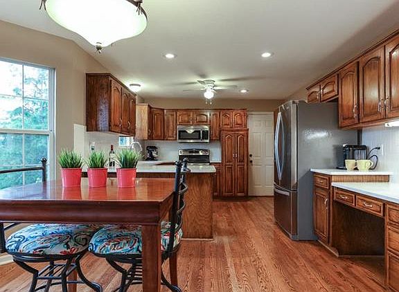 5th image of 3220 S Ponca Dr