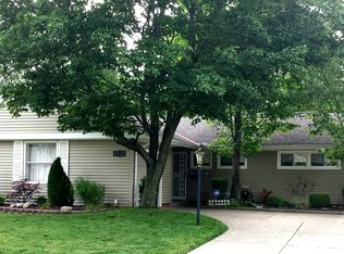 6322 Alderwood Rd, Parma Heights, OH 44130