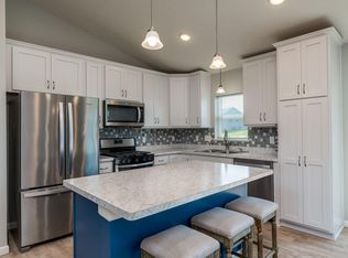 1000 Mulberry Ave NE, Montgomery, MN 56069