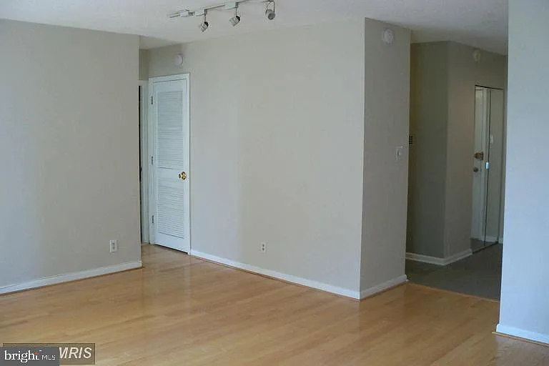1800 R St NW #604 — Photo 12