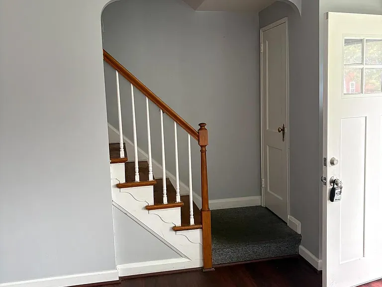 1542 Becklow Ave — Photo 7