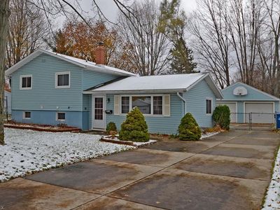 6056 Paula Blvd, North Ridgeville, OH, 44039