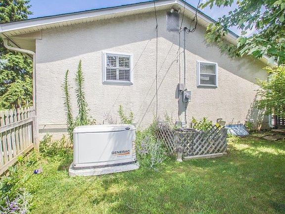 5th image of 6131 Barberry Holw