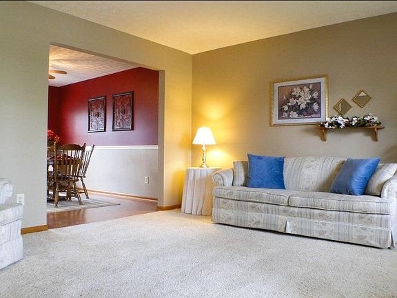 3rd image of 6444 S Buckeye Path Dr