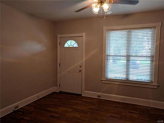 2nd image of 2714 Columbia St
