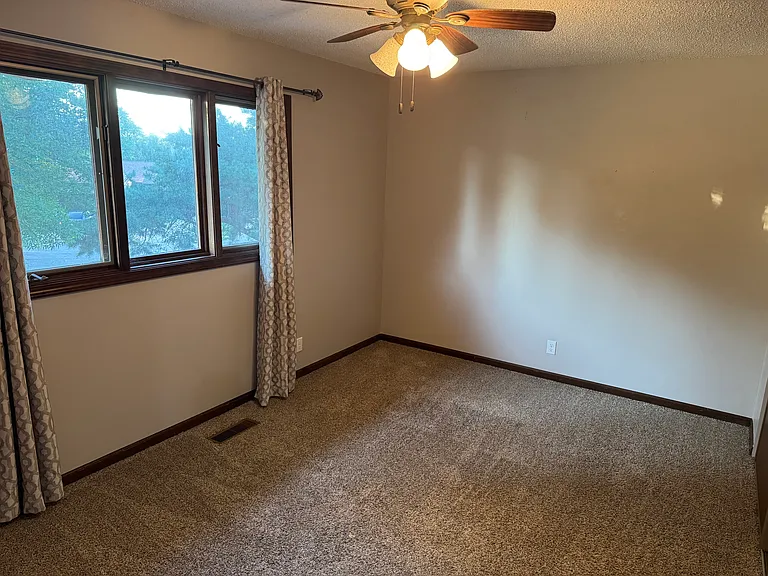 2219 Southwood Pl — Photo 15