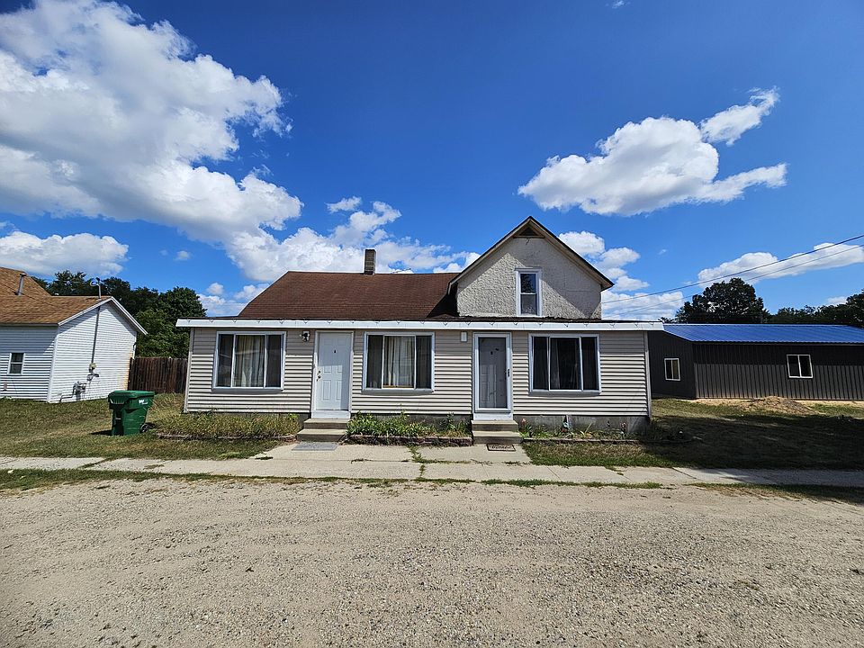 1st image of 402 N Main St