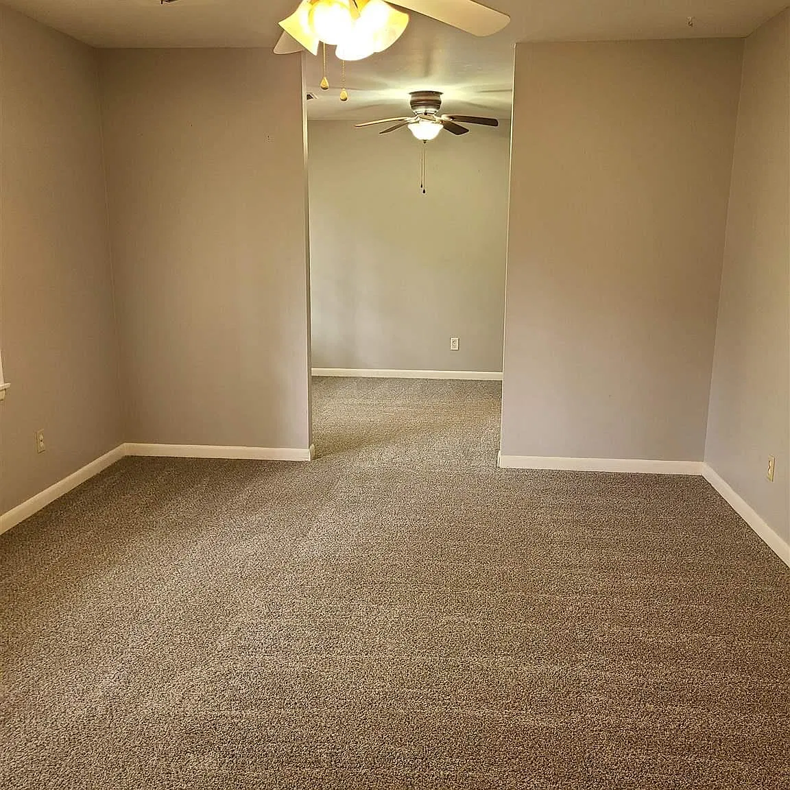 4 bed, 1820 sqft, $1,950 — Photo 2
