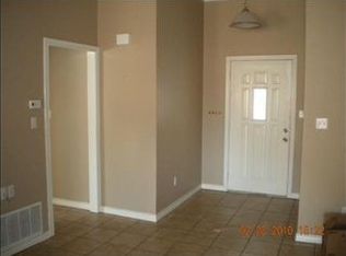 824 Silverwood, Chandler, TX 75758