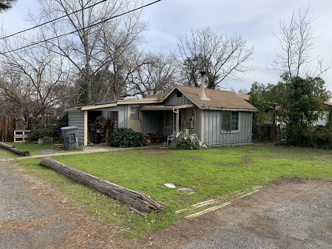 1st image of 2831 Henderson Rd