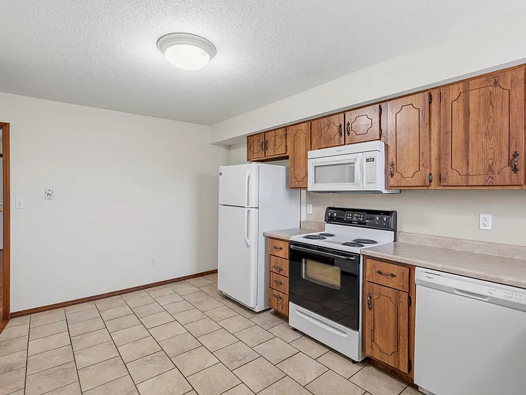 3205 S Kimbrough Ave #C — Photo 10
