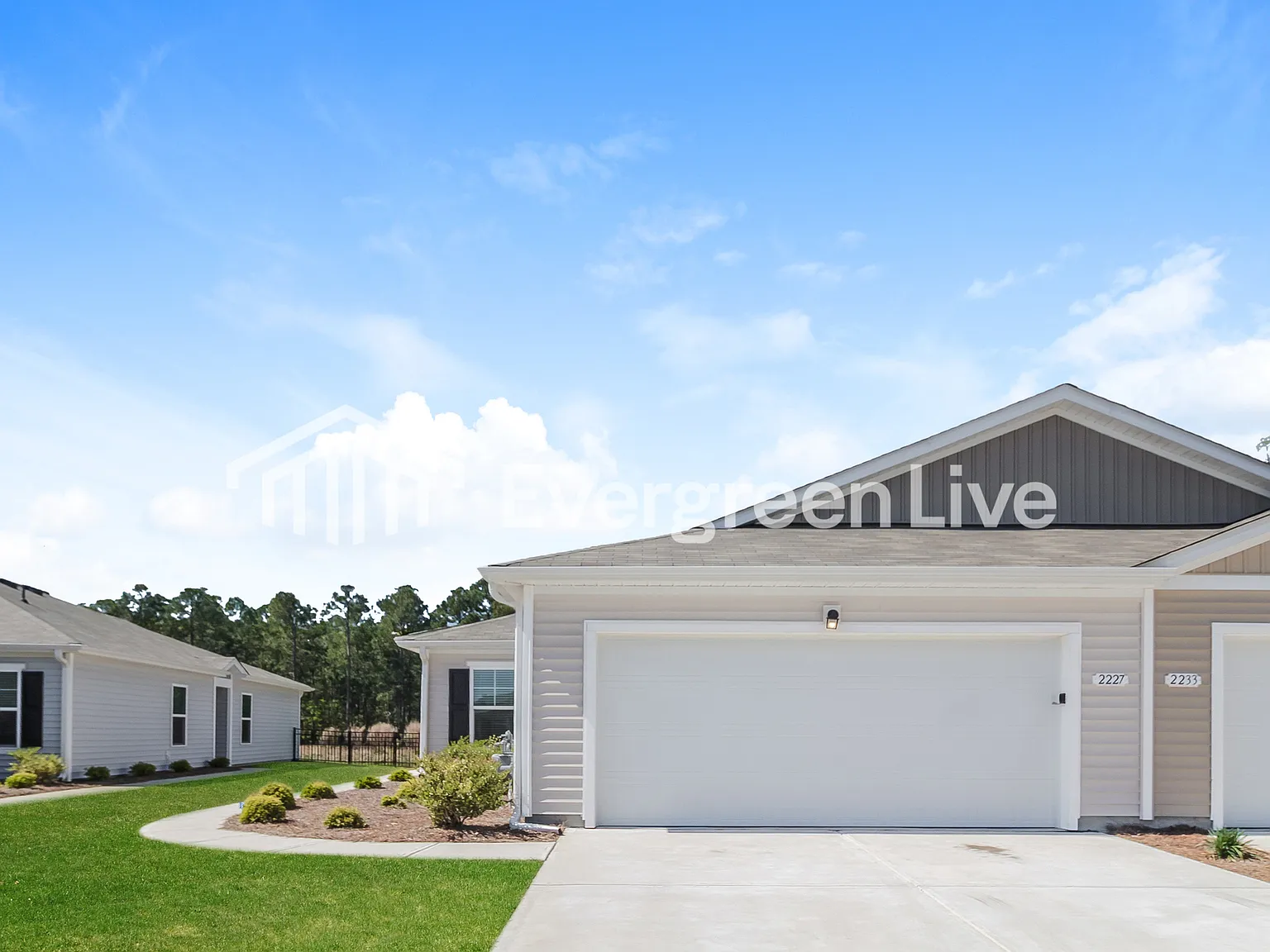 4 bed, 2.0 bath, 1597 sqft, $1,795 — Photo 1