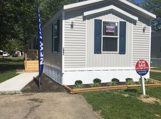 1841 S Meridian St, Greenwood, IN 46143