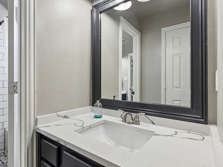 4227 Republic Dr — Photo 22