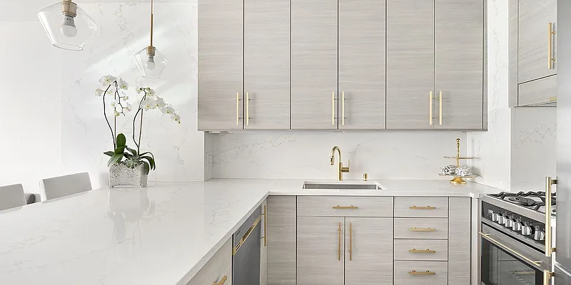 Sold by Compass | media 1