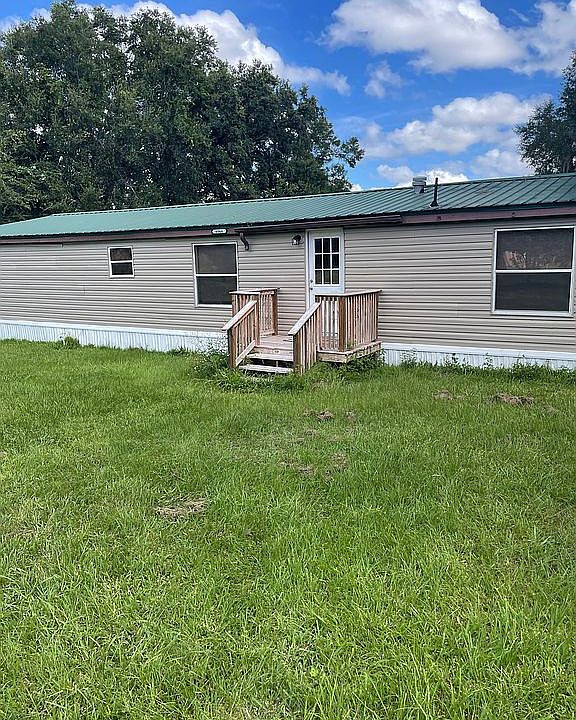 1st image of 4066 NE 31st Ln