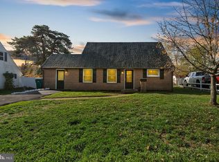 21 Plumtree Rd, Levittown, PA 19056