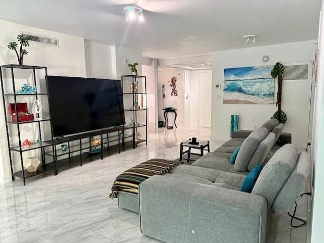 2870 Pharr Court South NW #NW-305-305 — Photo 9