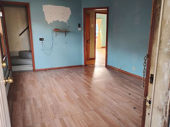 4th image of 1722 N 36th Ave